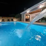 Kuca Za Odmor Feniks Villa *