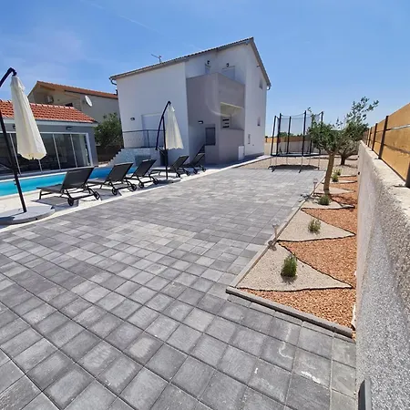 Villa Kuca Za Odmor Feniks Polača