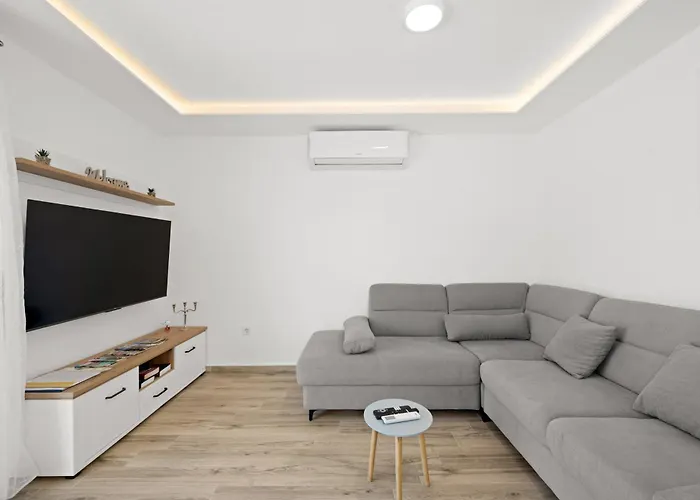 Villa Kuca Za Odmor Feniks Polača
