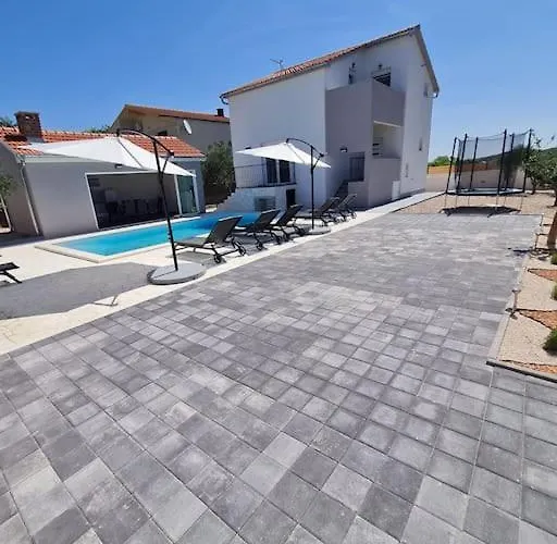 Kuca Za Odmor Feniks Villa *