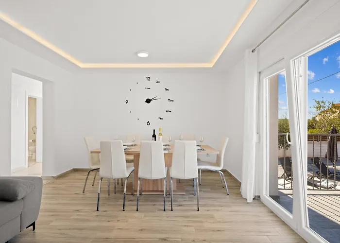 Kuca Za Odmor Feniks Villa